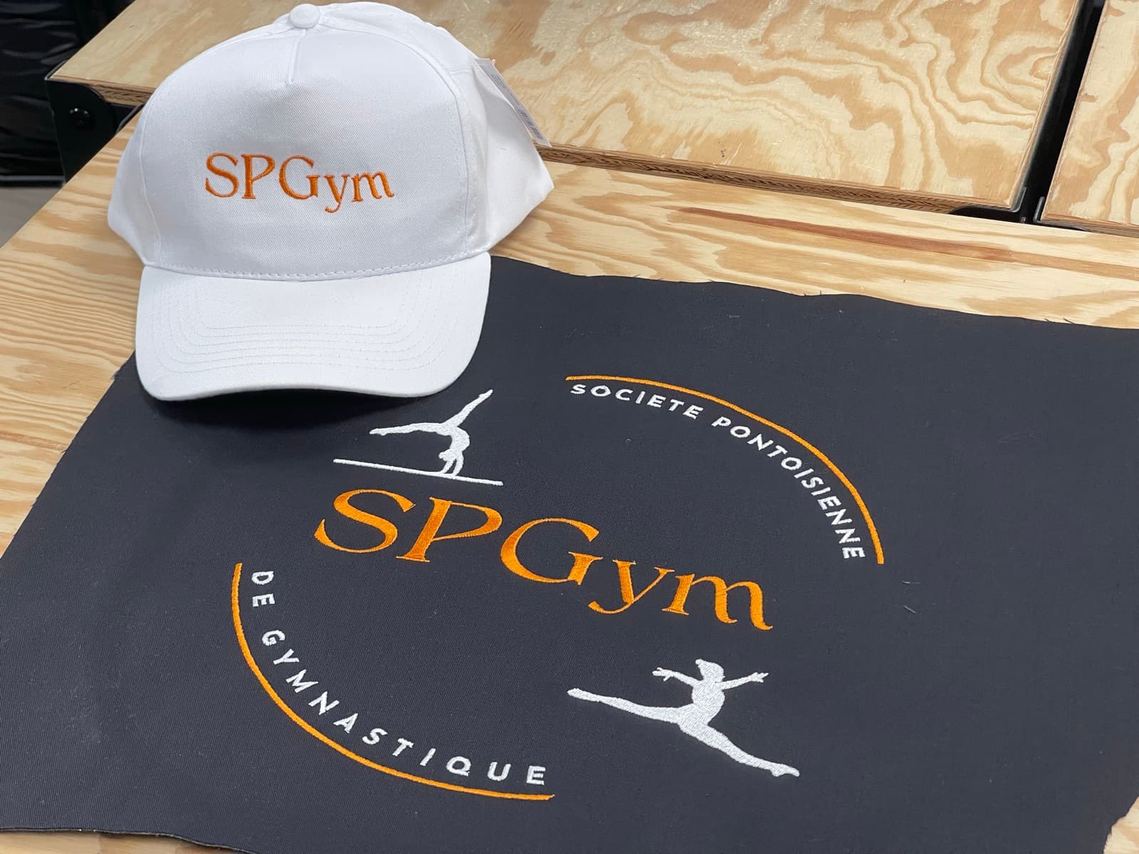 Atelier de broderie EQUIP'A à Herblay-sur-Seine — machine Barudan